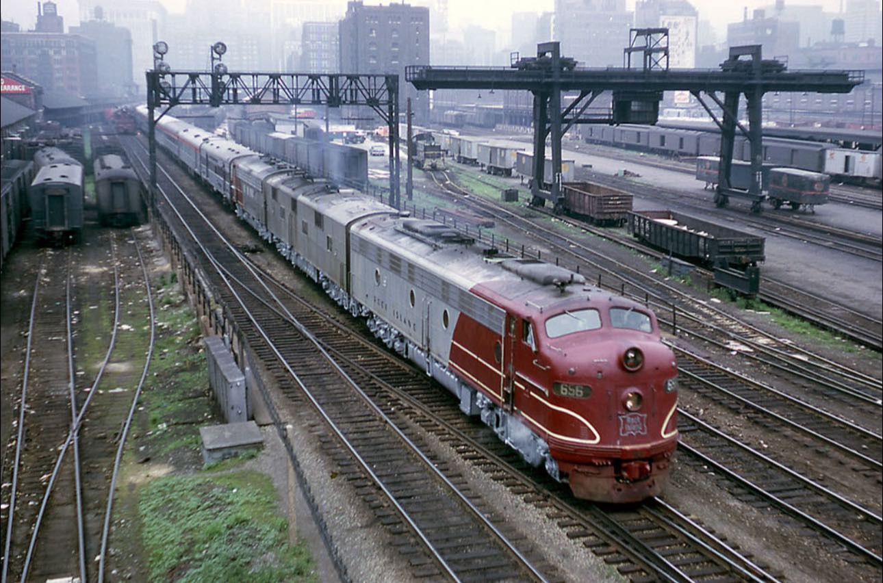 Rock Island | Here a picture of An E8, E7B and FP7A are teamed up on ...