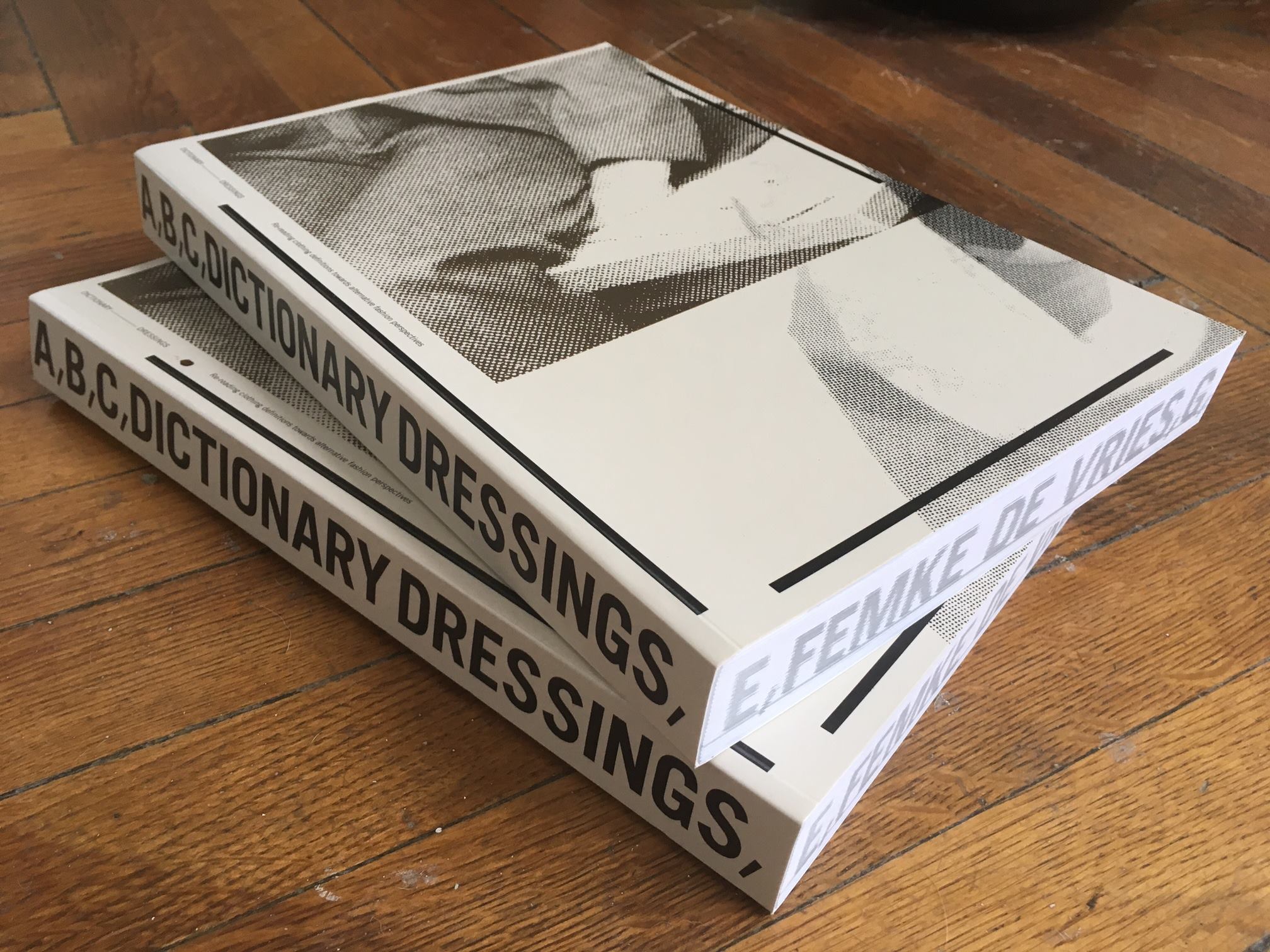Femke de Vries / Dictionary Dressings