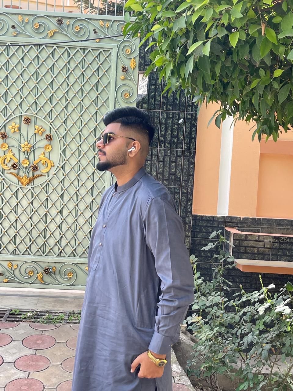 Azhan Razzaq Azhan Razzaq