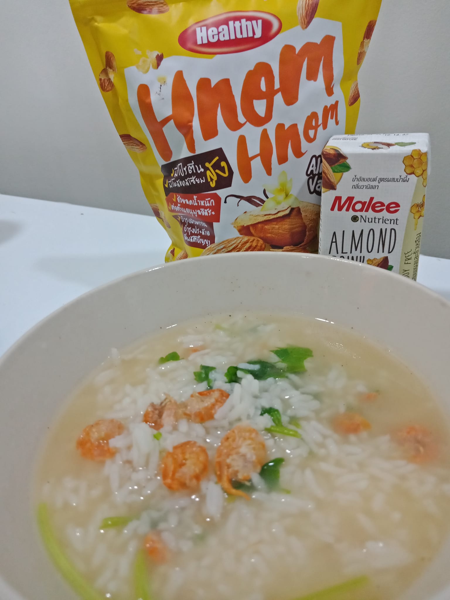 อะไรที่ดีต่อสุขภาพสรรหามาบำรุ... - Almond vanilla By Hnom Hnom