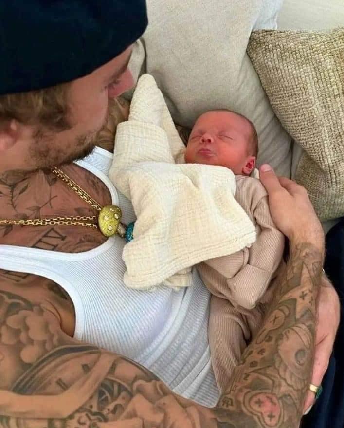 Lazy Rabbit - Justin Bieber Mommy & Daddy 💖😍