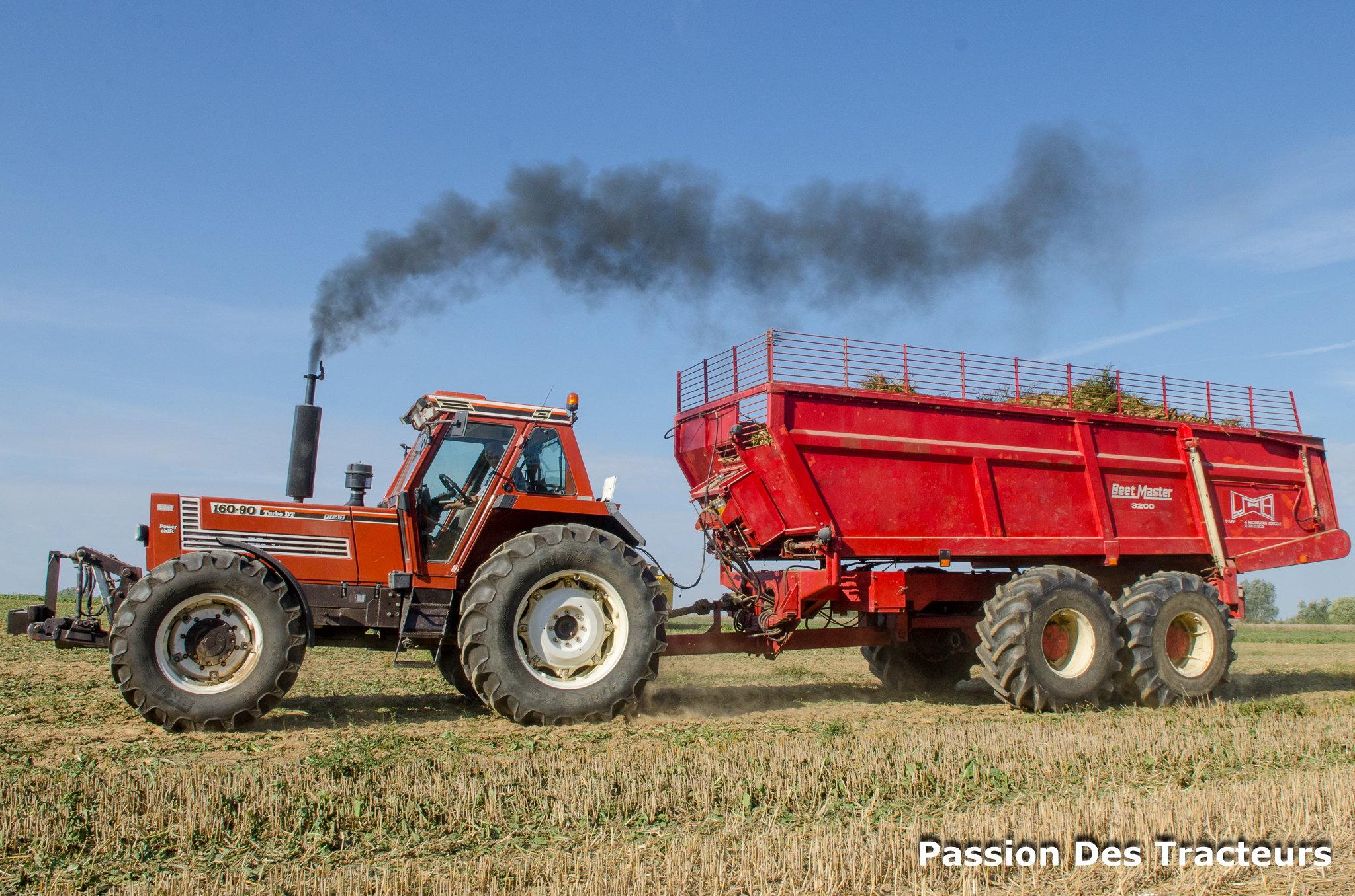 Agriculture - Fiatagri 160-90 Turbo DT Powershift et sa débardeuse ...