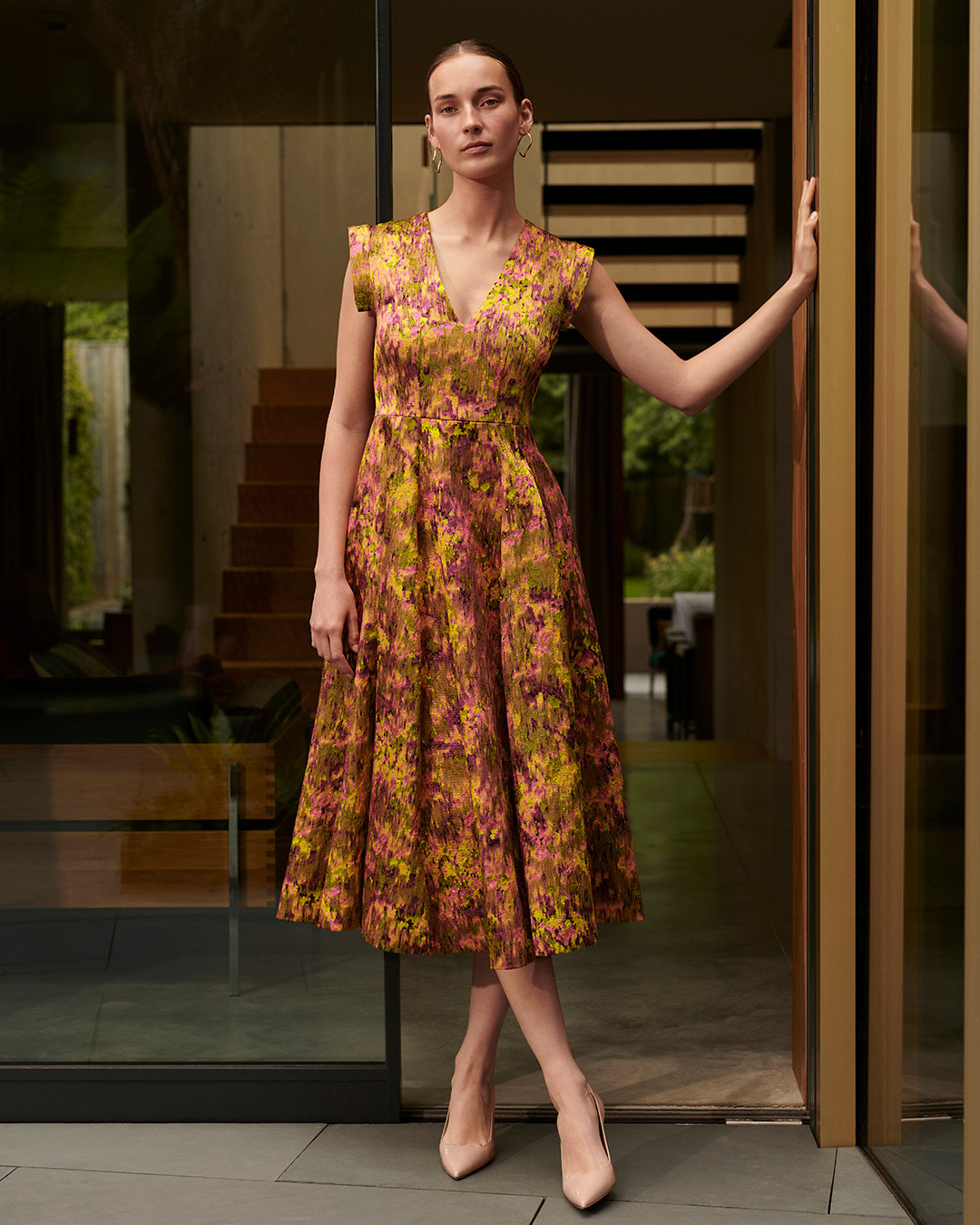 classic silhouette dress A meets our limited edition Italian jacquard. ⁠ ⁠ Secure best dressed guest status in the Valance dress, back this season in a striking abstract watercolour design.⁠ Click the link Wardrobe Susie Q Model Info Material:Silk Blend What To Wear To women's boots