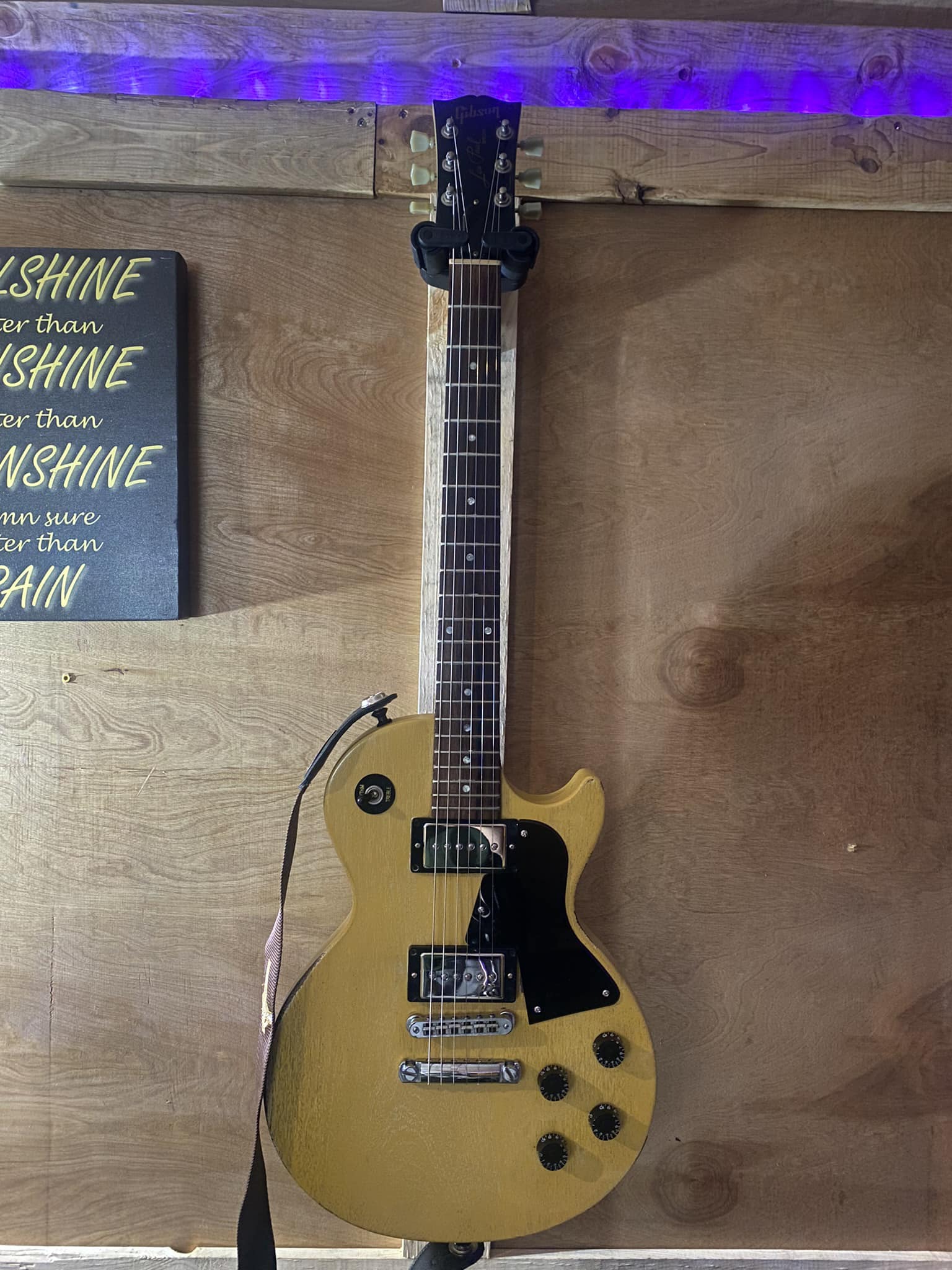 My 2001 Gibson Les Paul Special Natural guitar