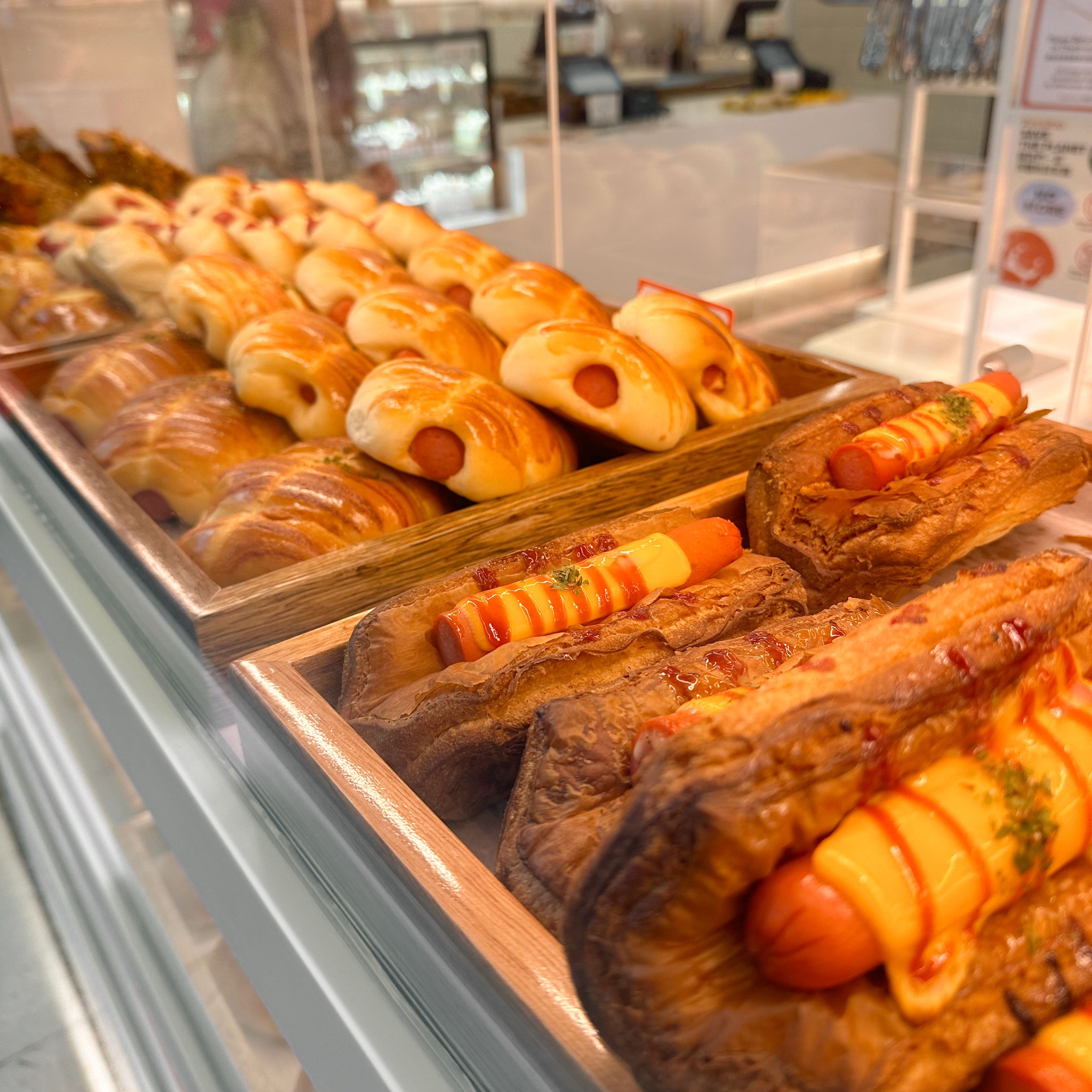 包店 Breadtop - Our long-awaited store at Point Cook is... | Facebook