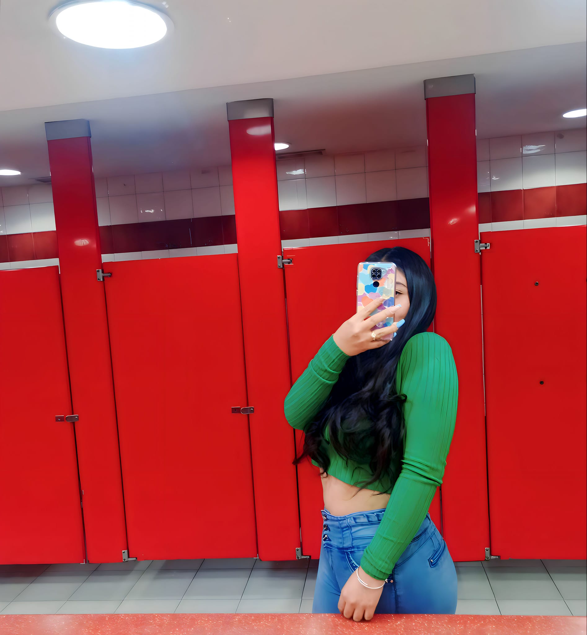 Mayra Hernandez