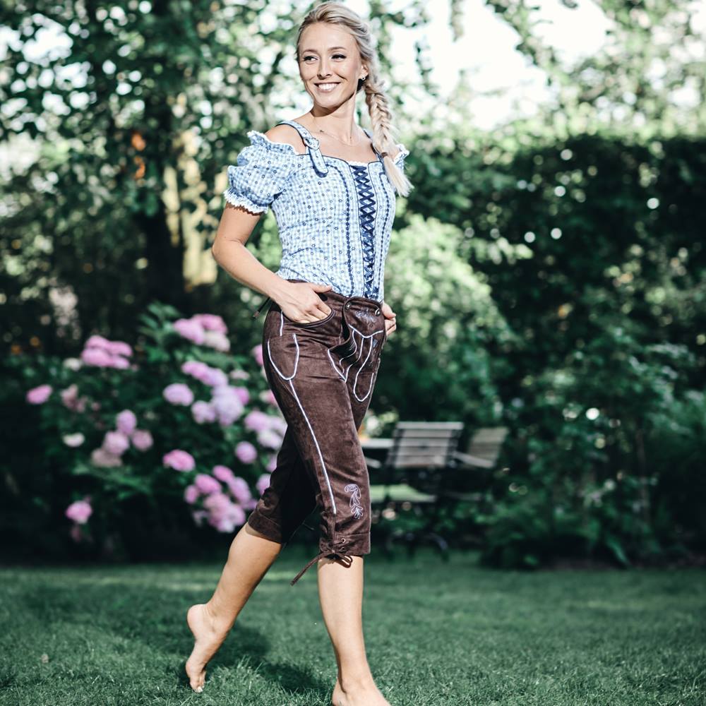 GET THE LOOK: It´s all about the details by @olali1987 Mit einem Dirndl auf das Oktoberfest zu gehen kann jeder – wie wäre es zur Abwechslung mal mit einer detailreichen Blusen -und