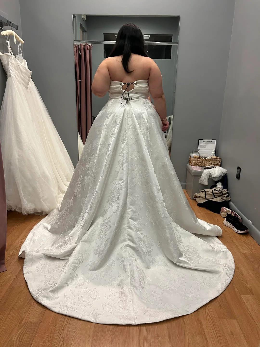 Should I alter a too-small wedding dress or rent a new one?