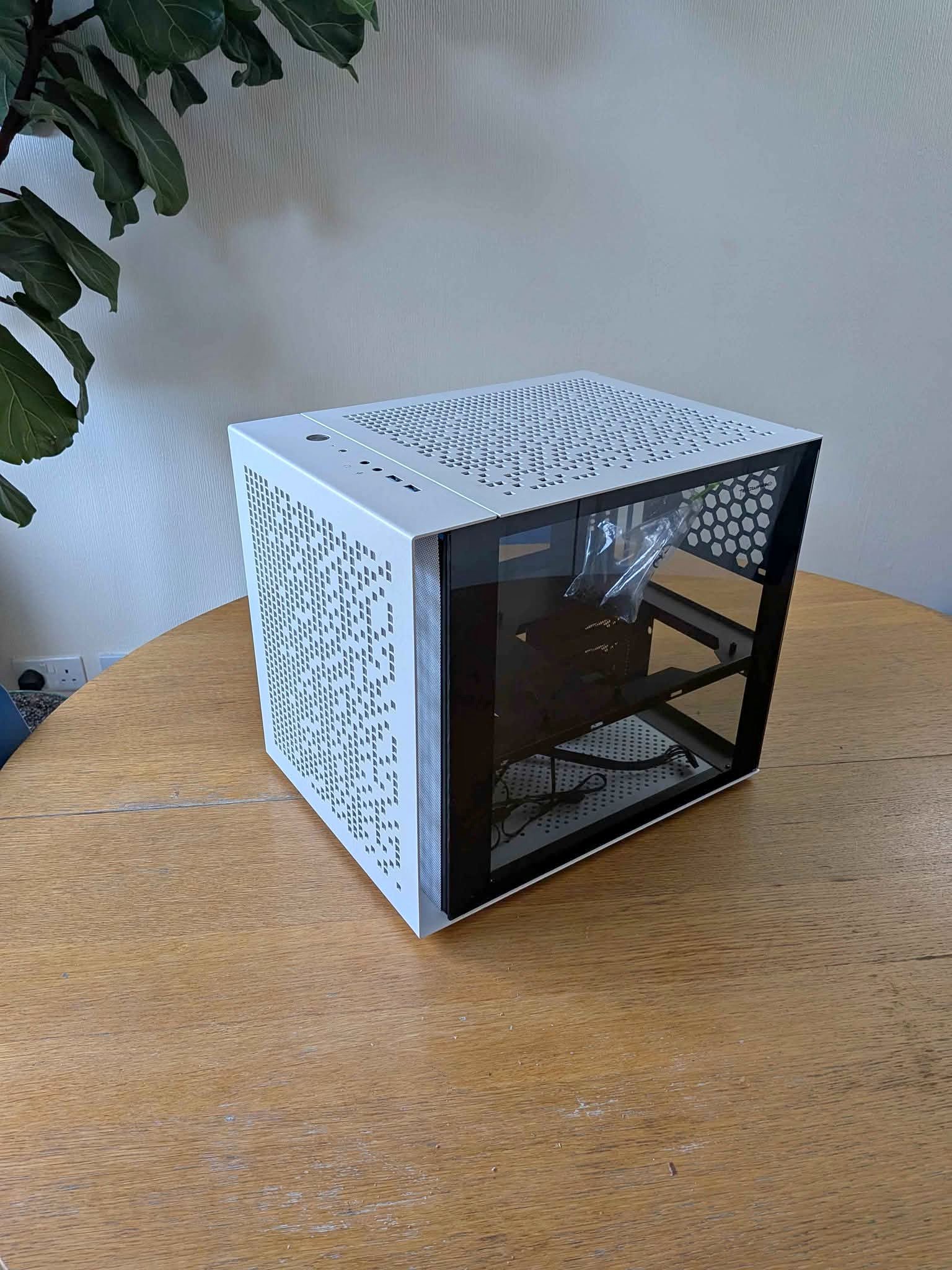 Techware quad cube pc case matx - Computer Cases - Dudley | Facebook ...