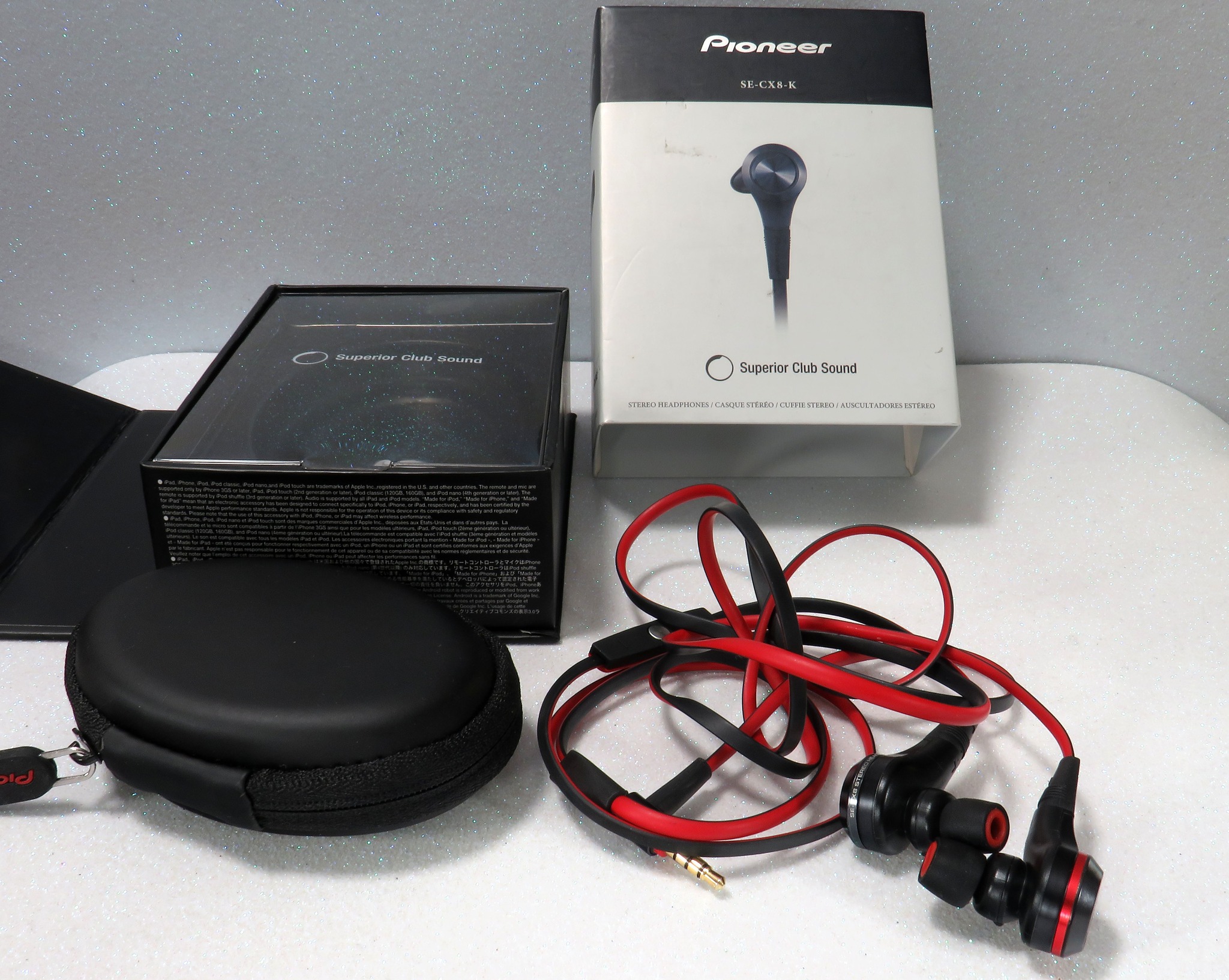 Pioneer SE-CX8-K bassy in-ear monitors for fun and energetic music