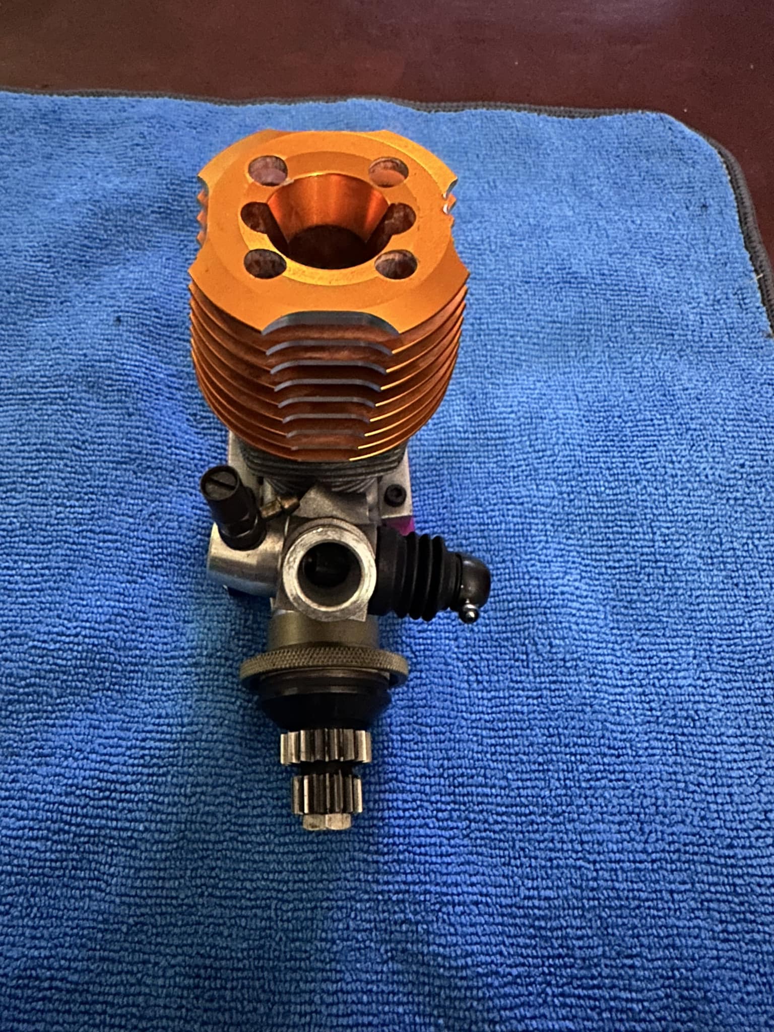 Novarossi REX 350 .21 Nitro OnRoad Engine. Compression is good