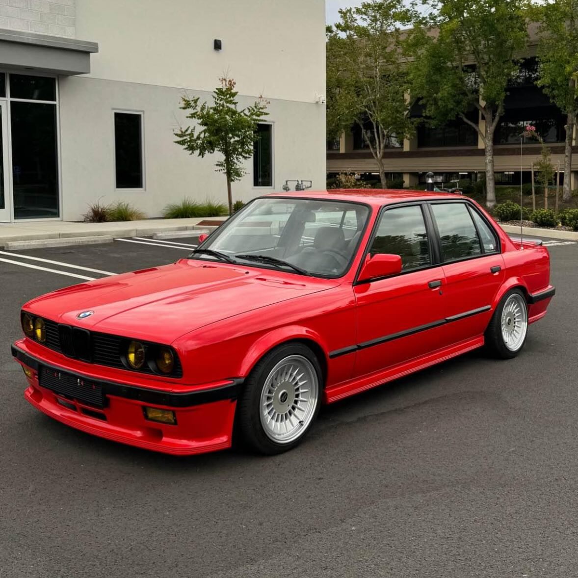 dtmraderwerkz - @yo_yo_service BMW E30 MT1 sedan fitted on... | Facebook