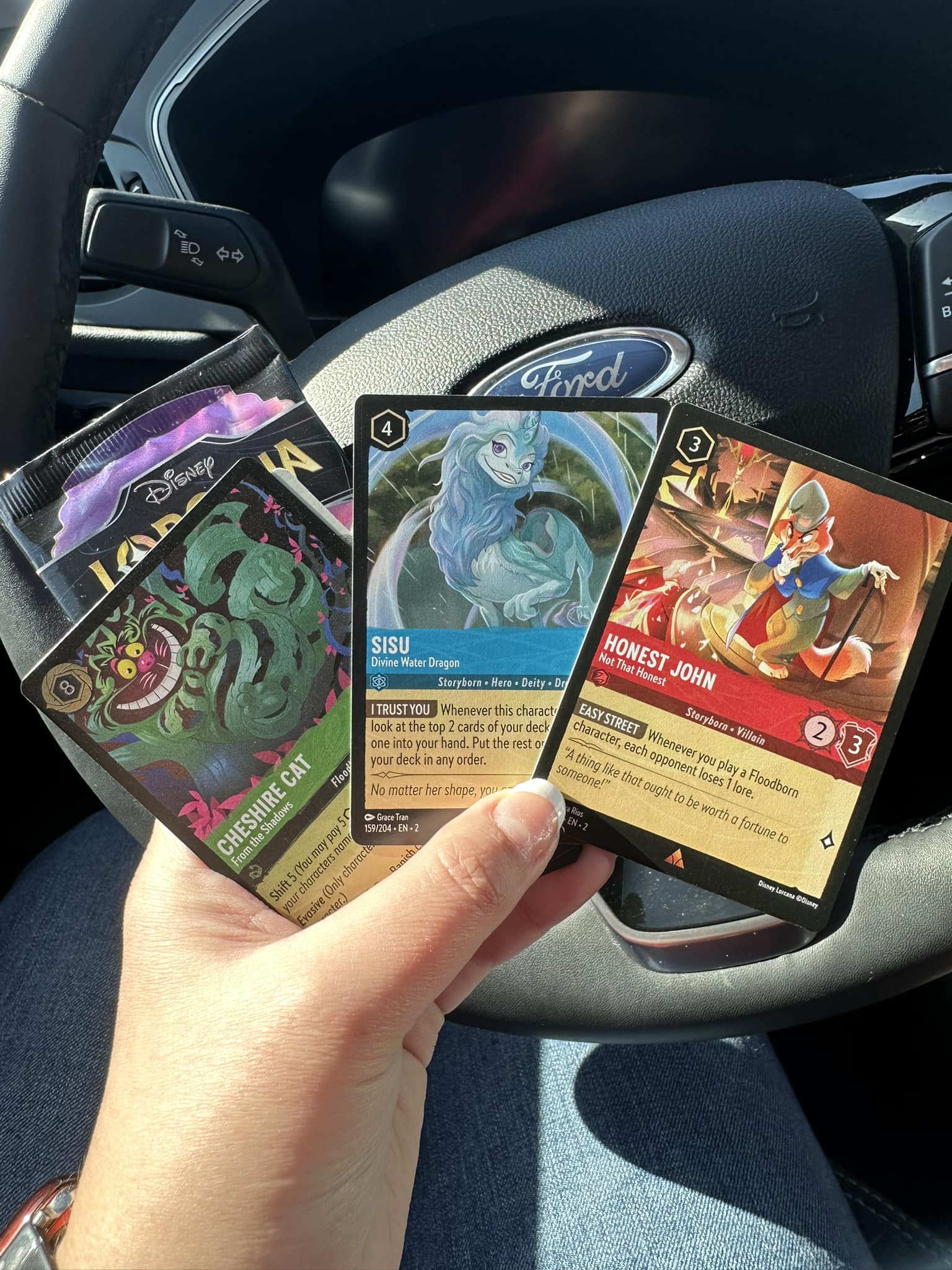 Does foil Cheshire cat whisper card exist?