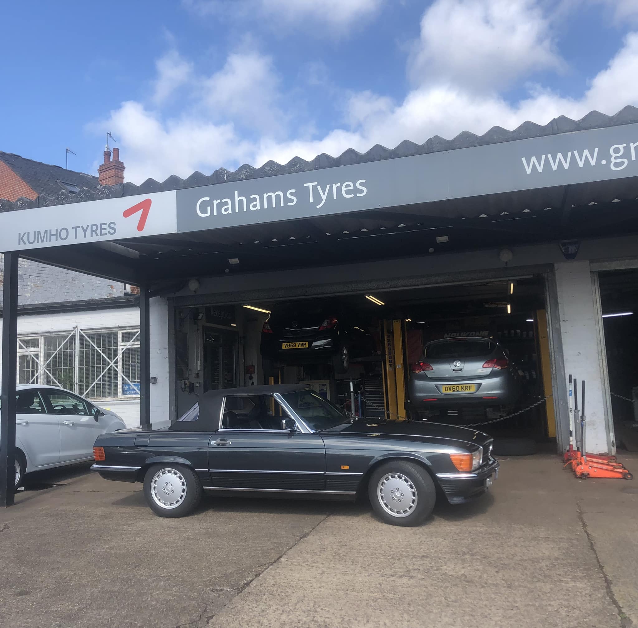 Grahams Tyres | Sheffield