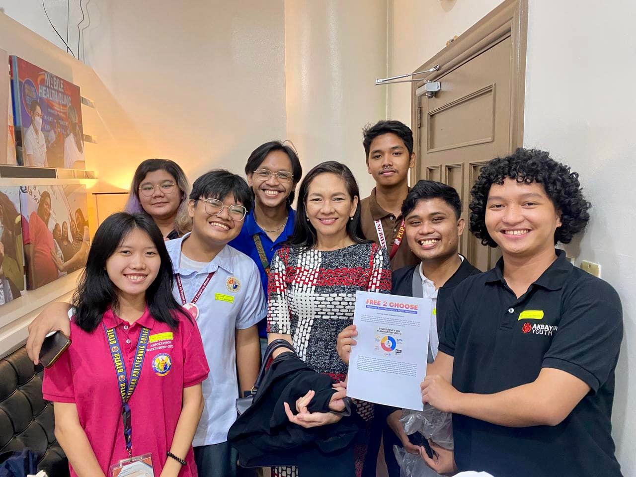 Dumaan ang ilang youth leaders &... - Senator Risa Hontiveros