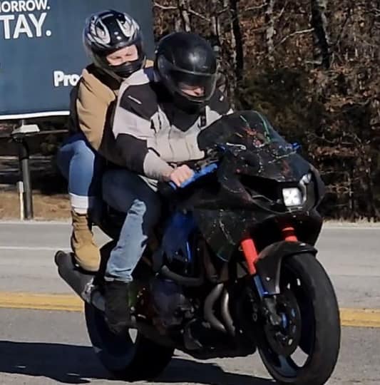 Texas - At around 3:00 PM (2-14-2024) this motor cycle fled from law ...