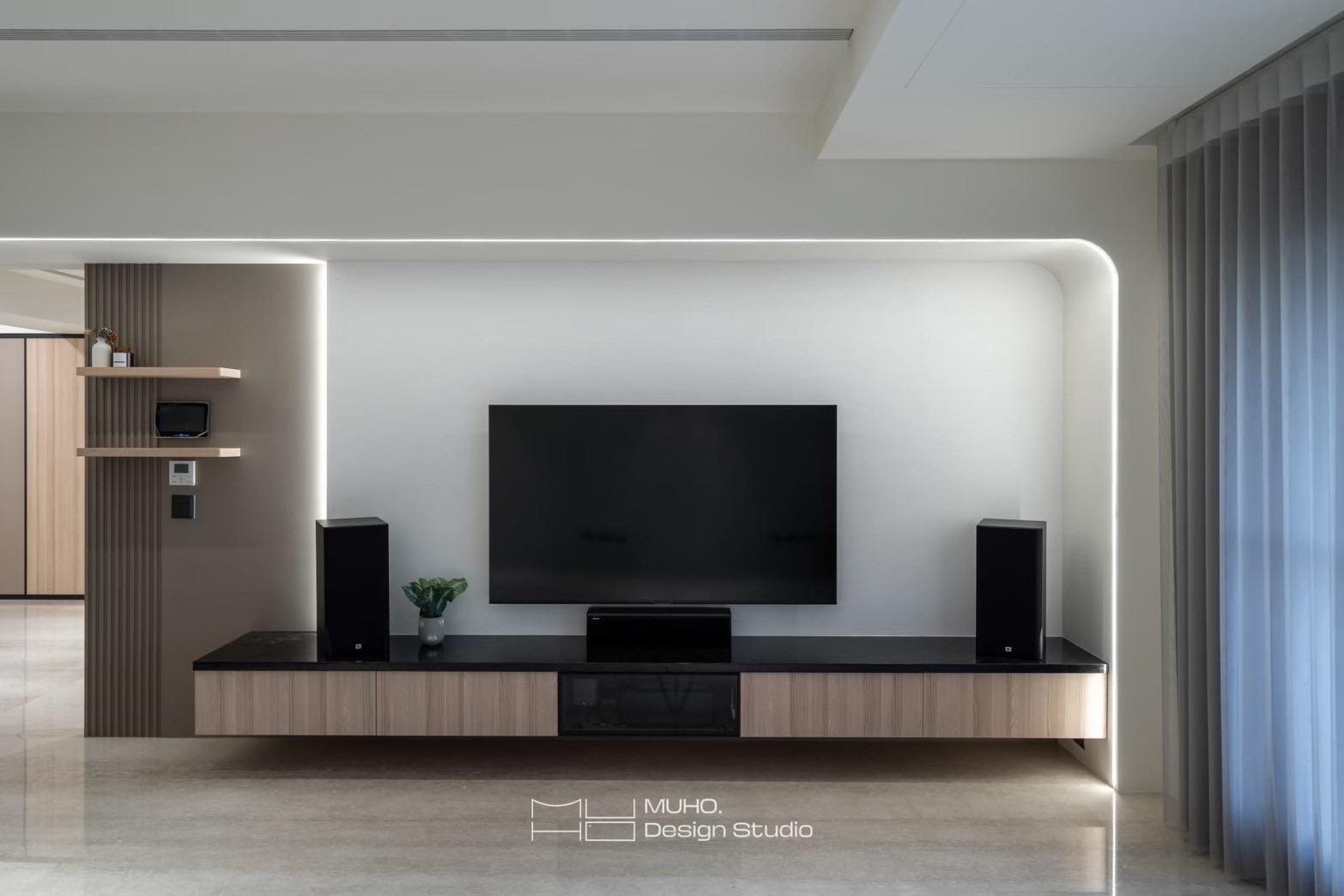 Gallery image with a fresh perspective