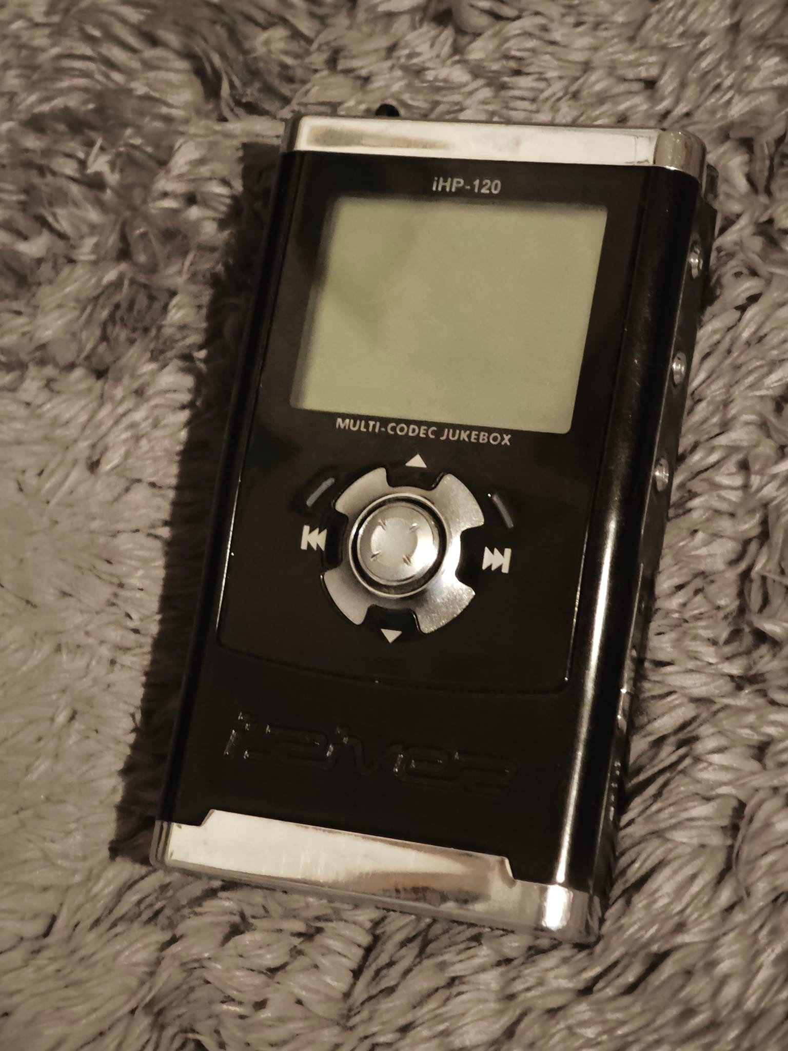 The iRiver iHP-120 was a gadget nerd's MP3 player. It had a wired