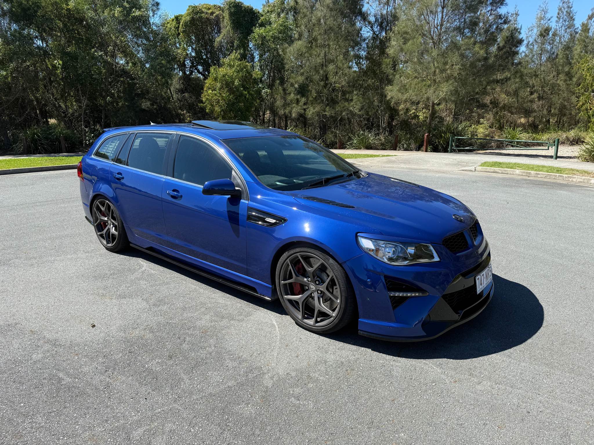 Stripping vf wagon hsv gts gtsr lsa
