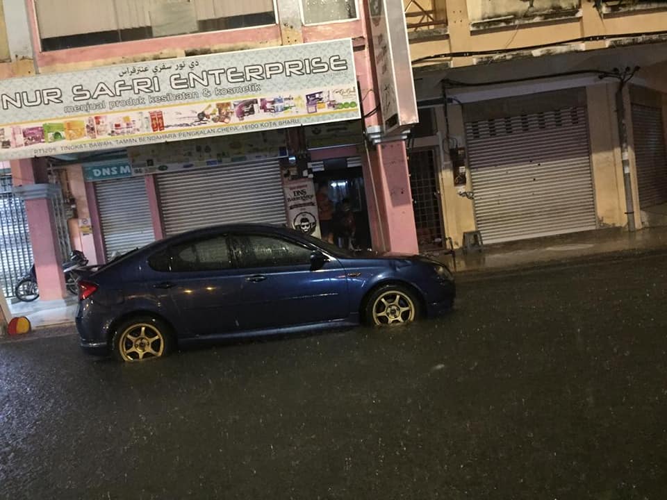 Banjit Kilat Dekat Mcd Taman Bendahara Pc Info Rakyat Dalam Kelantan Irdk Facebook