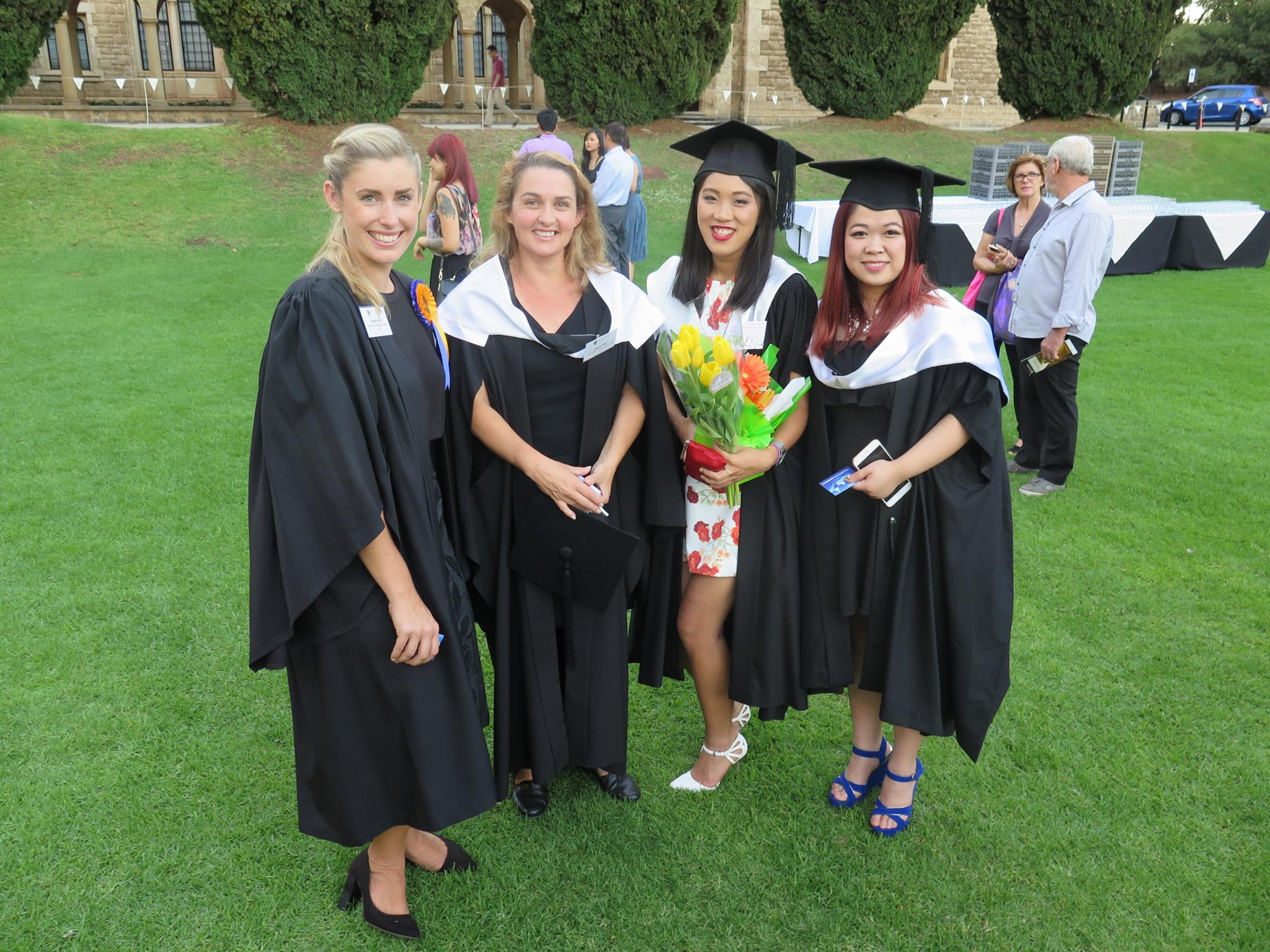 KOKOS Australia - Take a look into graduation photos of...