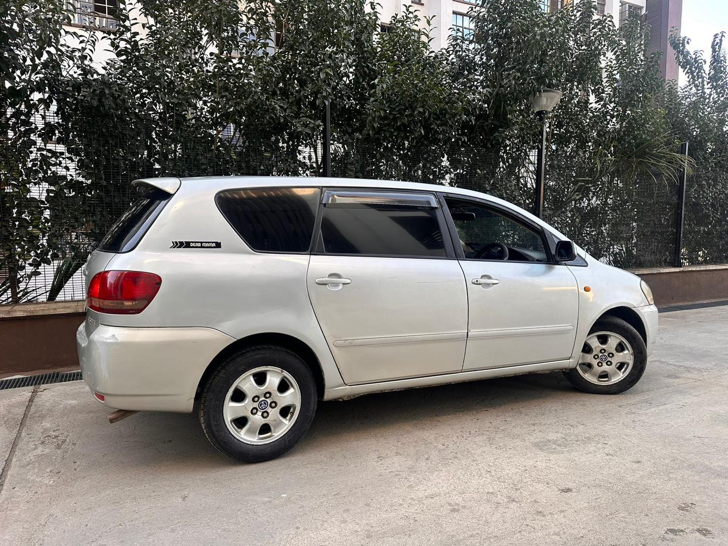 Toyota Ipsum 2003 model 2400cc Automatic transmission Dark