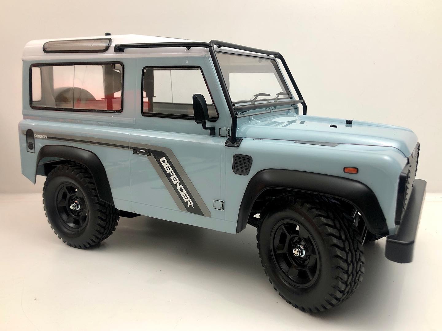 The Tamiya CC-02 1990 Land Rover Defender 90 is finished and I'm