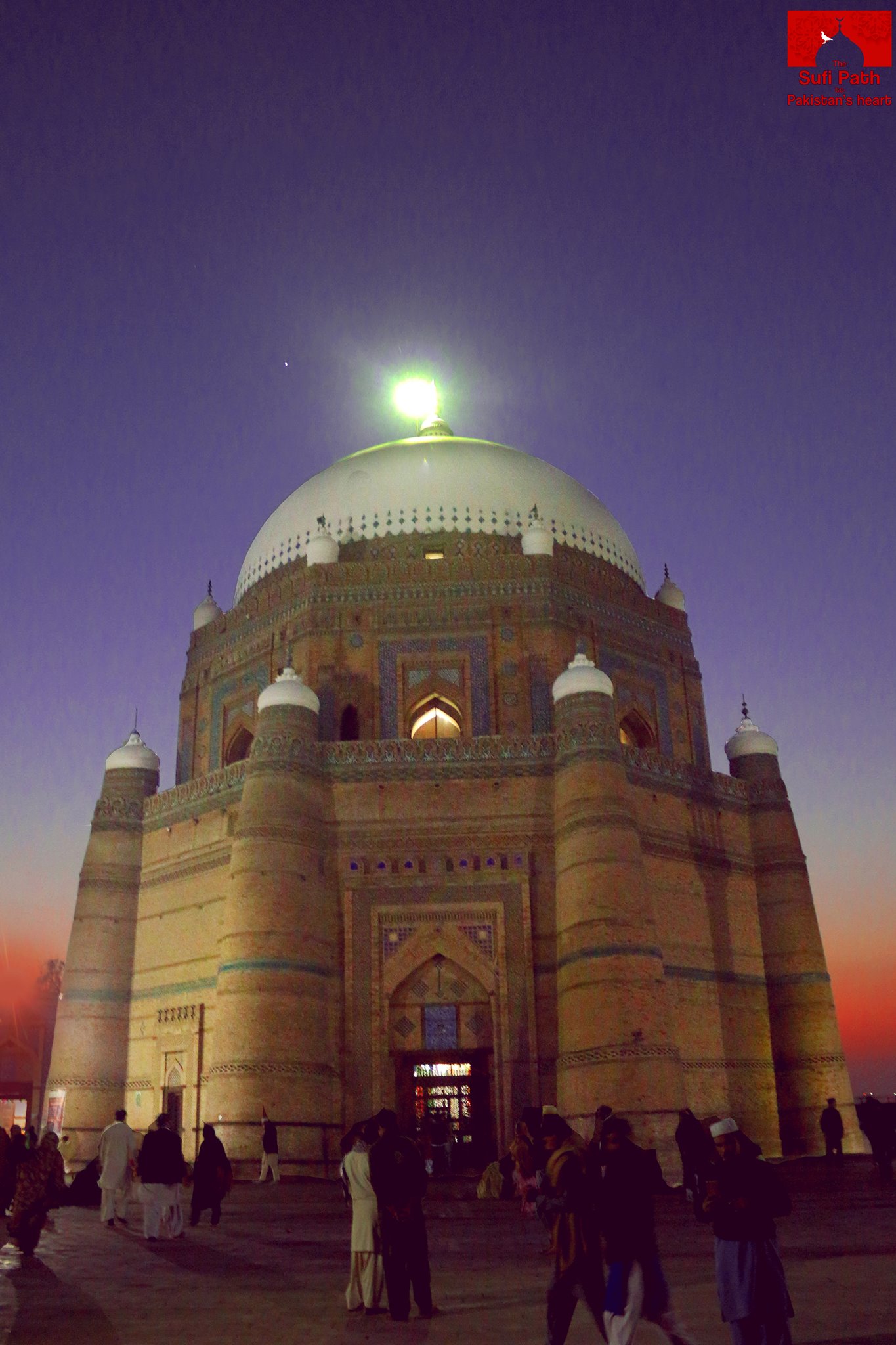Sufi - This breathtakingly magnificent mausoleum of the famous Sufi ...
