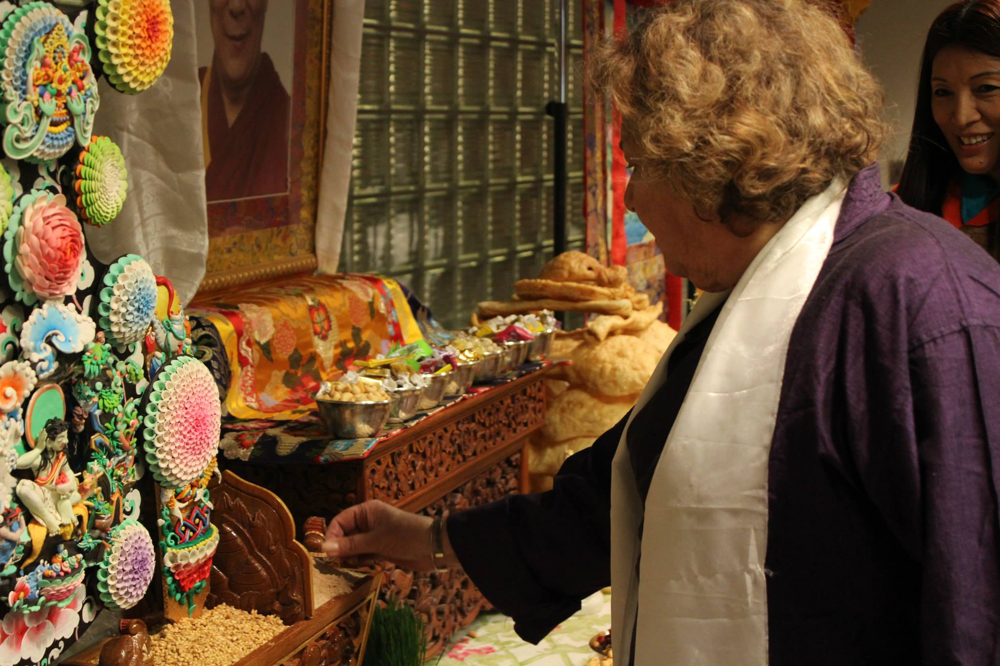 The Tibet Fund - A guest partakes in the Chae-mar Bo tradition during ...