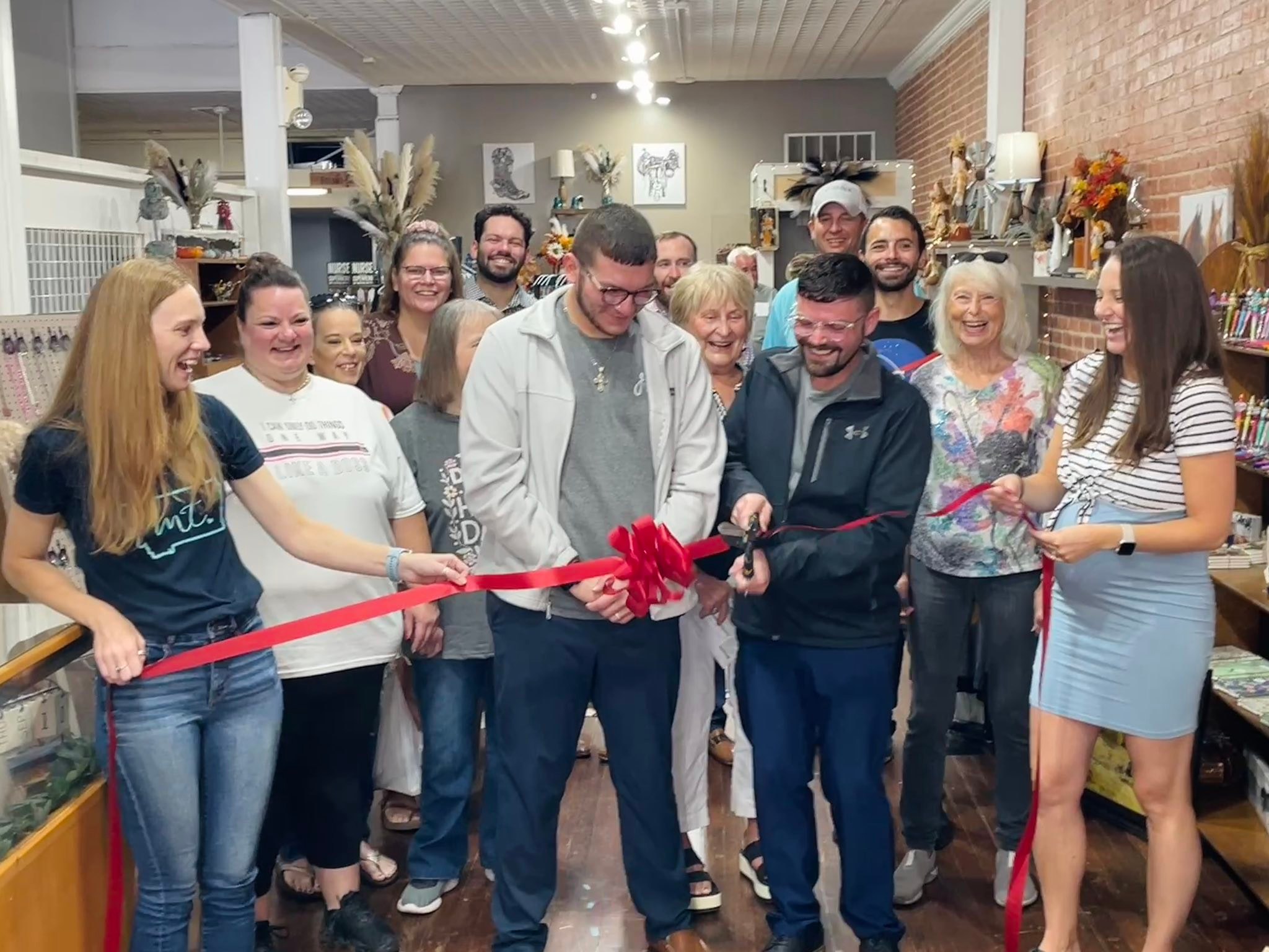 Larned Area Chamber of... - Larned Area Chamber of Commerce