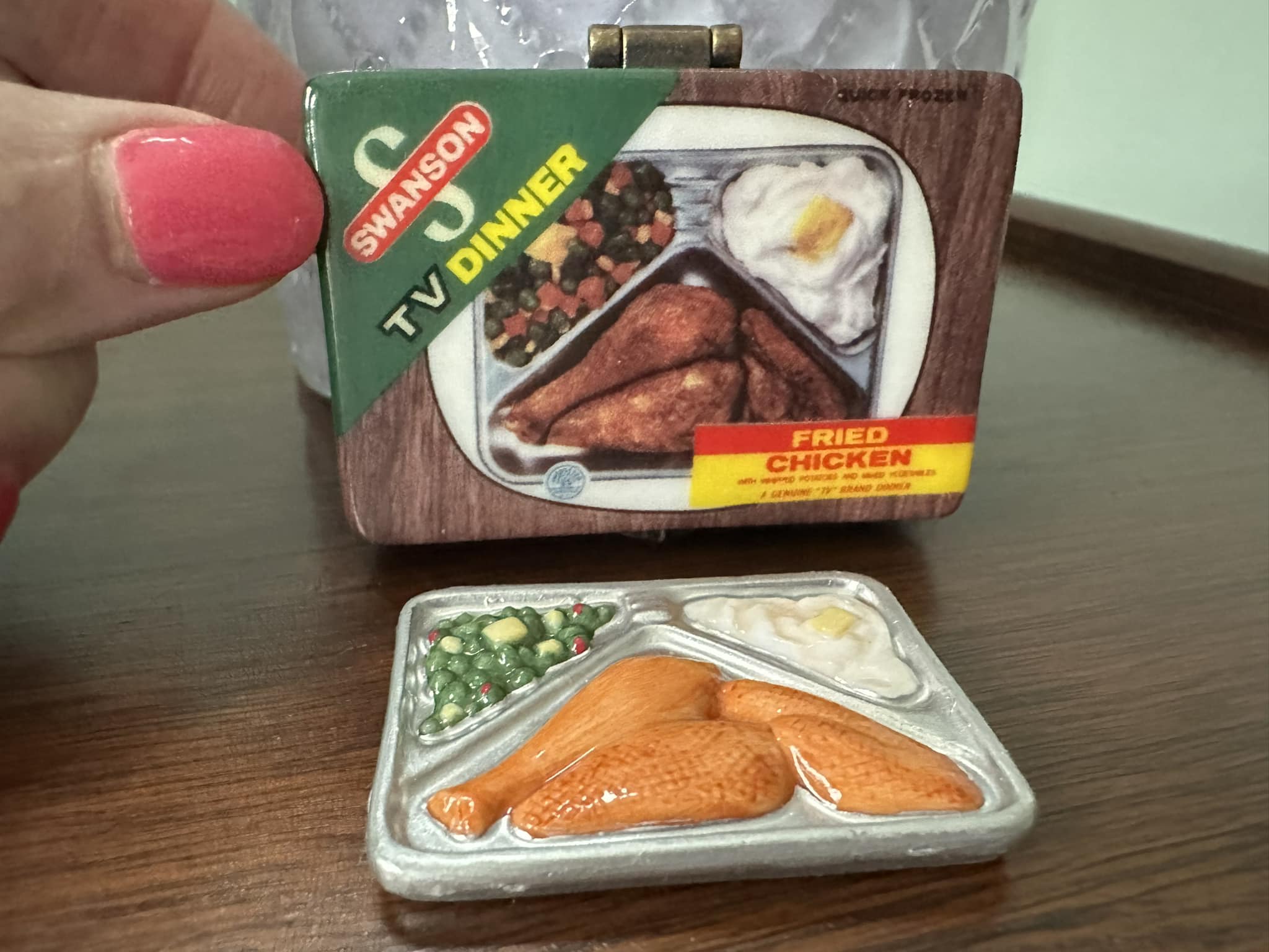 My 1990s Midwest PHB (Porcelain Hinged Box) Swanson TV Dinner