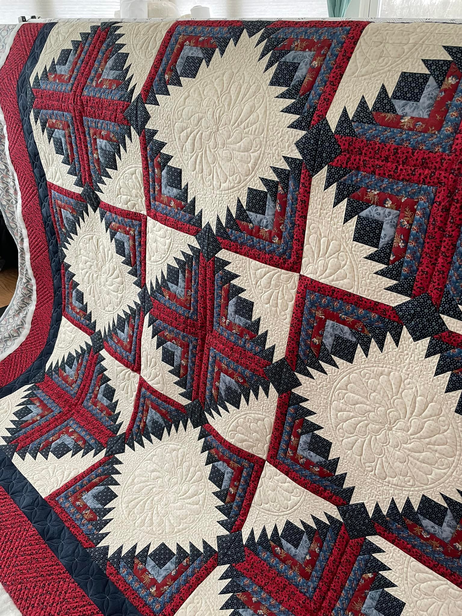 I struggled with this quilt a bit in... - Cooking Up Quilts | Facebook