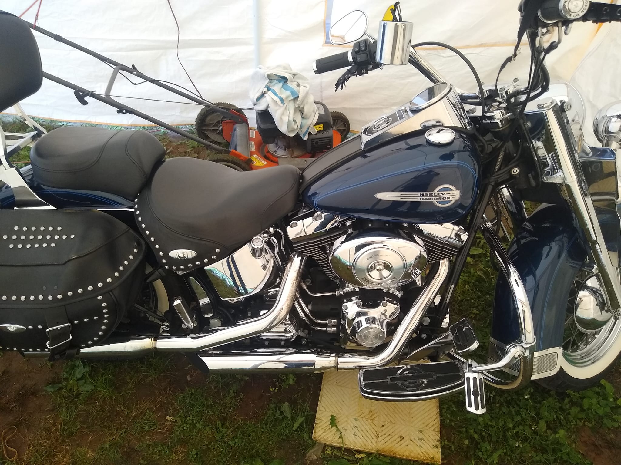 This 2003 Harley-Davidson Softail Heritage Classic is a rolling