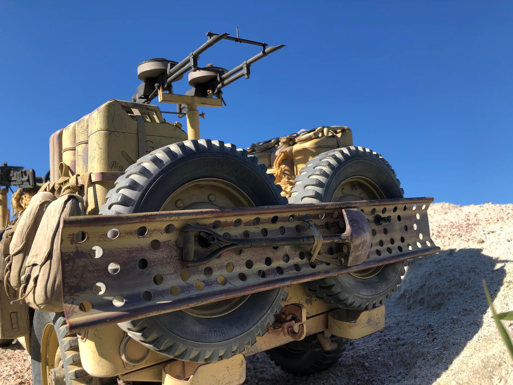 Custom 1:6 Dragon SAS Desert Raider model