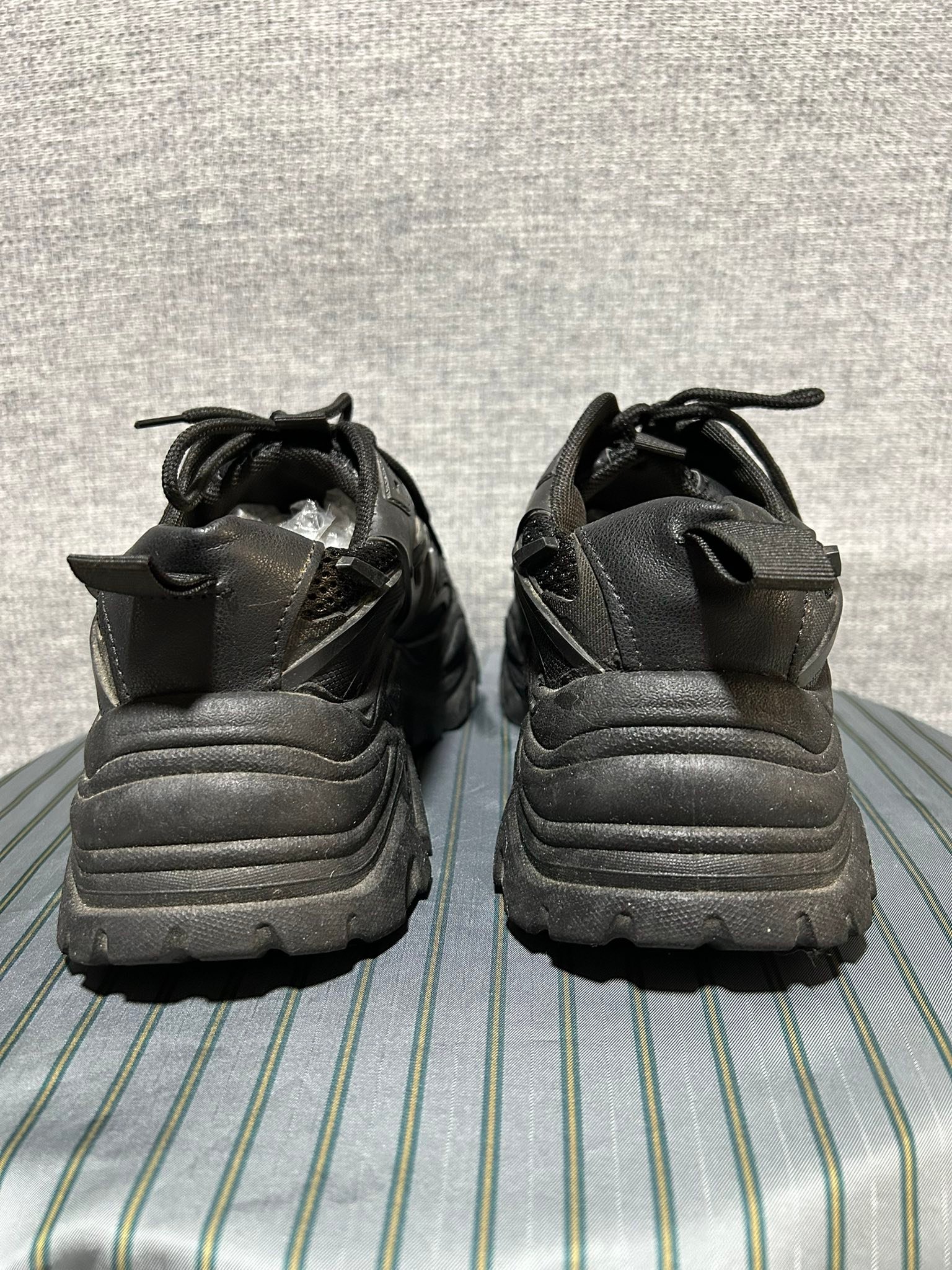 Another nakakarelax sa mata?? 8.5 us 42 euro !mine 1000 plus 