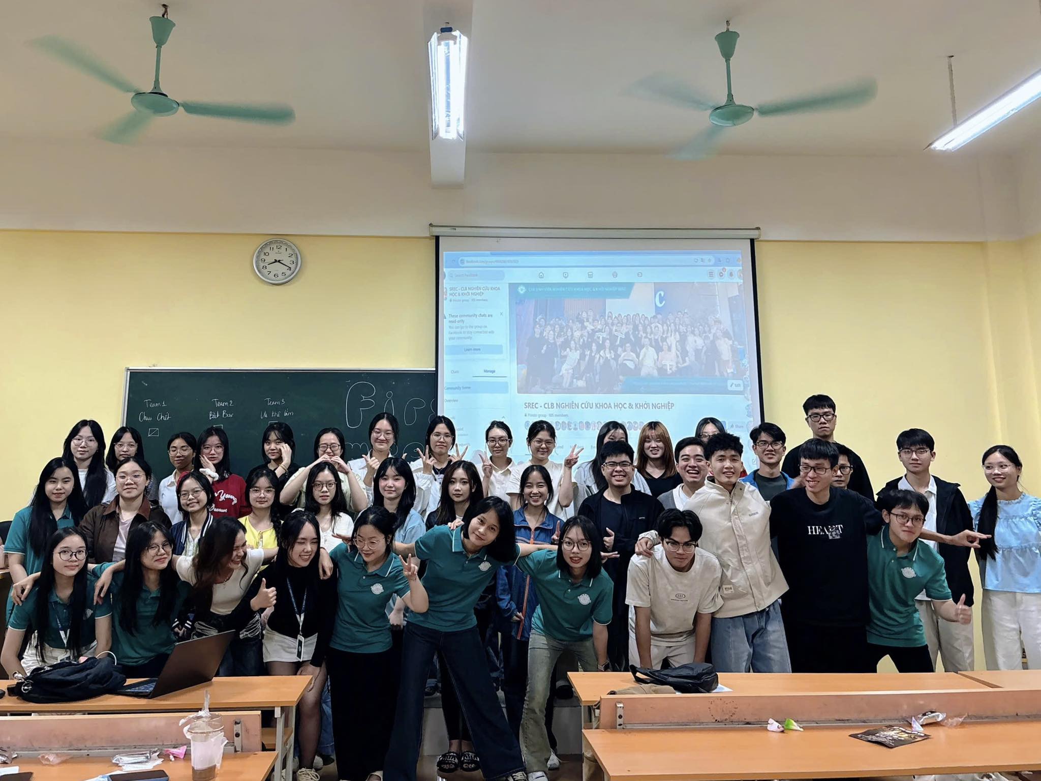 🎉... - SREC - CLB Sinh Viên Nghiên Cứu Khoa Học & Khởi Nghiệp | Facebook