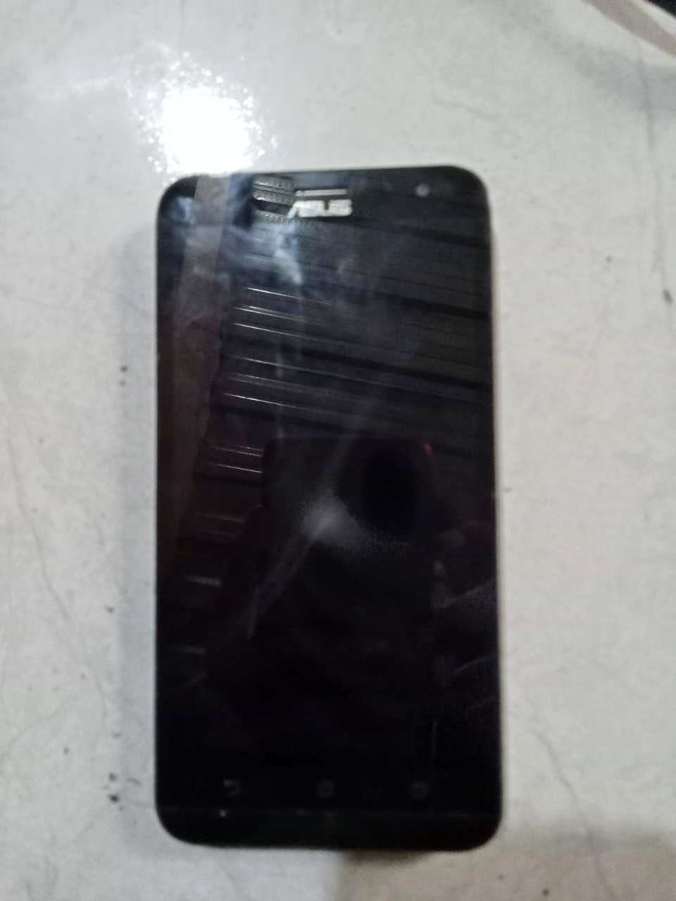 Azuz zenpone 2laser 5,5 lcd ORI batre baru nyala cuman gabisa dicas ...