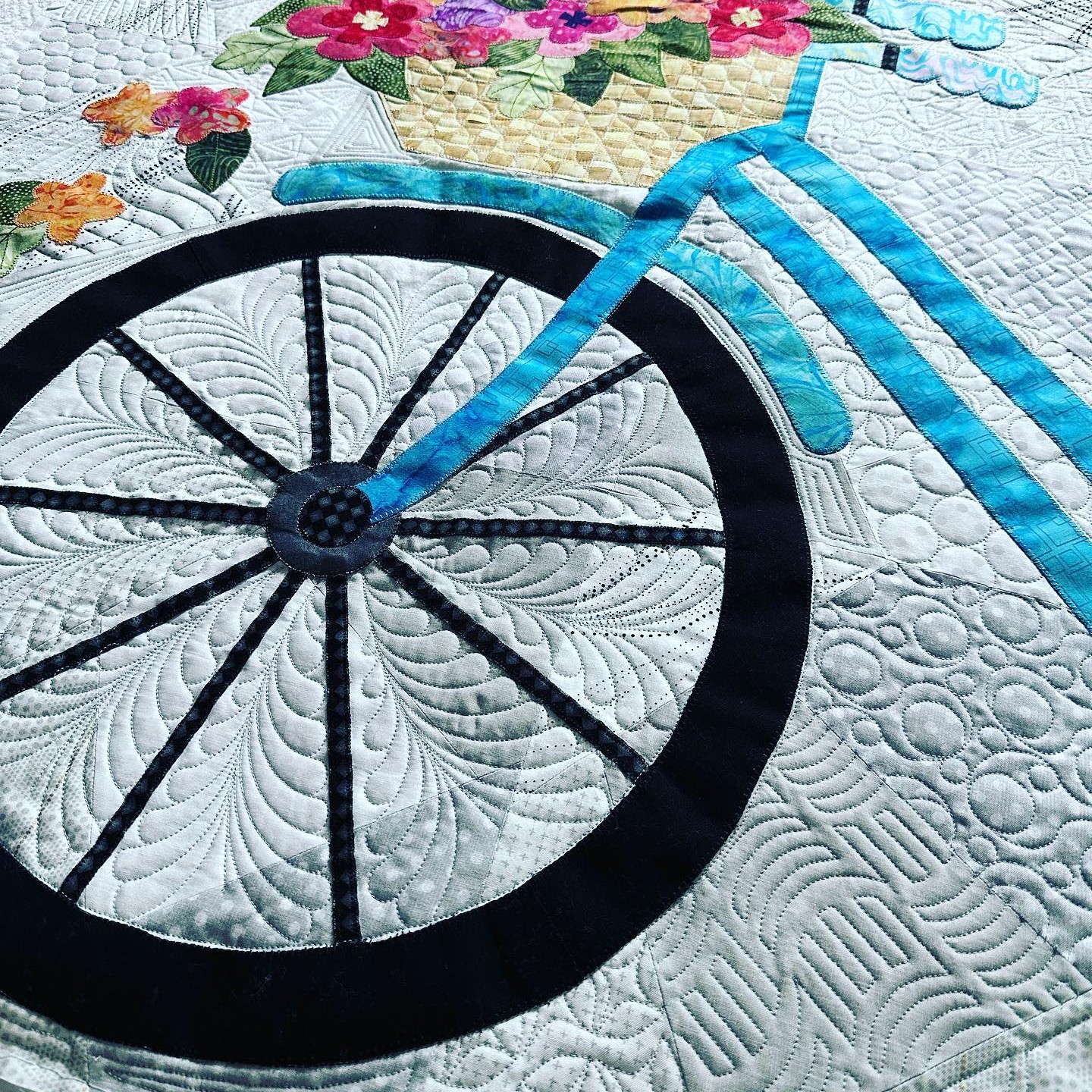So many beautiful colors! ( and triangles!) Pattern: geometric 🧵: Omni ...