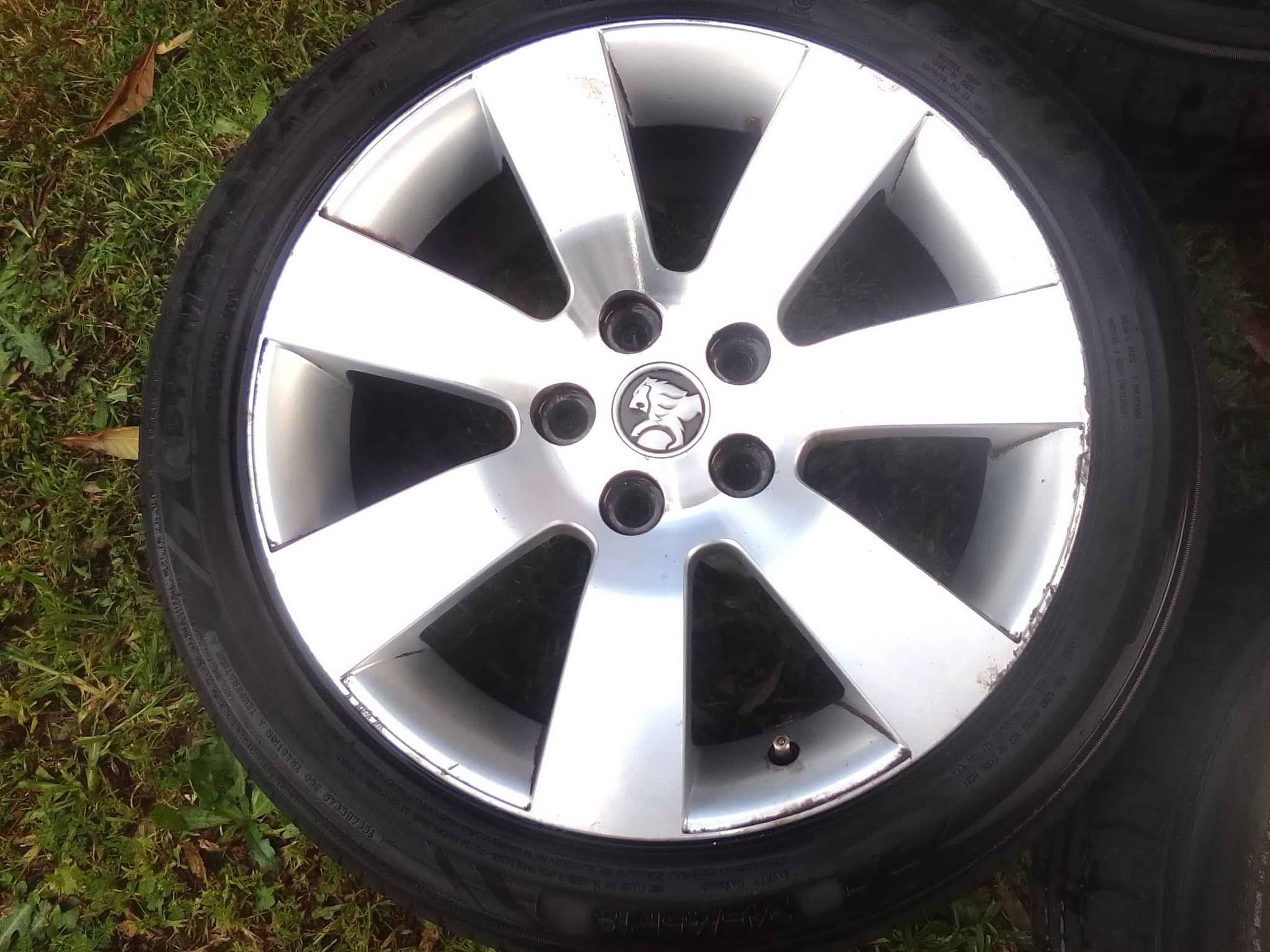 2007 genuine ve calais commodore rims - Car Wheels, Tires & Parts ...
