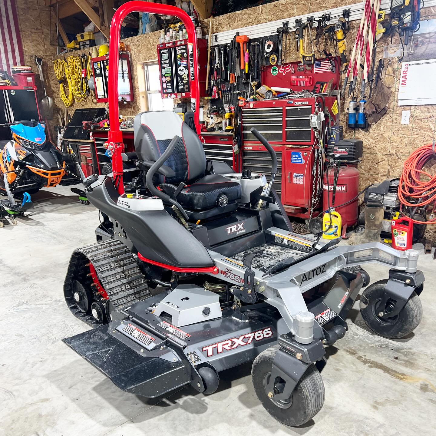 Farmhand Mike's new Altoz TRX766 zero turn mower review