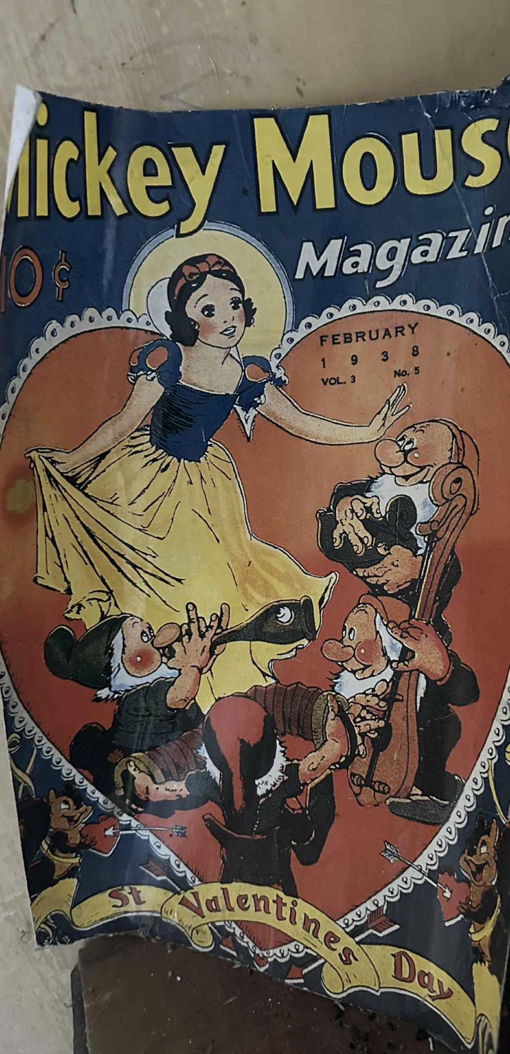Anyone still got these classic Mickey Mouse magazines?😍