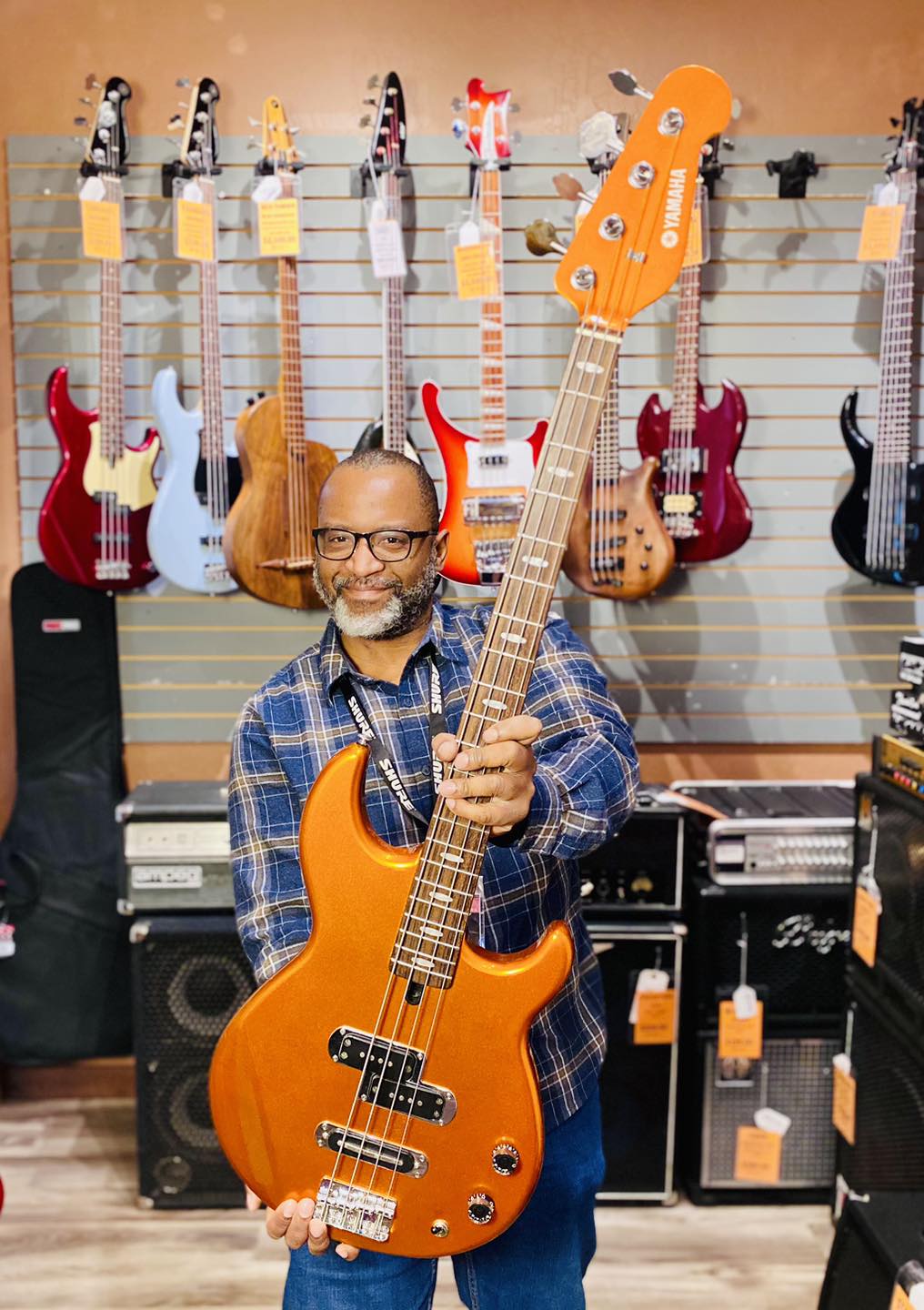 Item of the day: Yamaha BB414 BB Series of lectruc bass guitar in