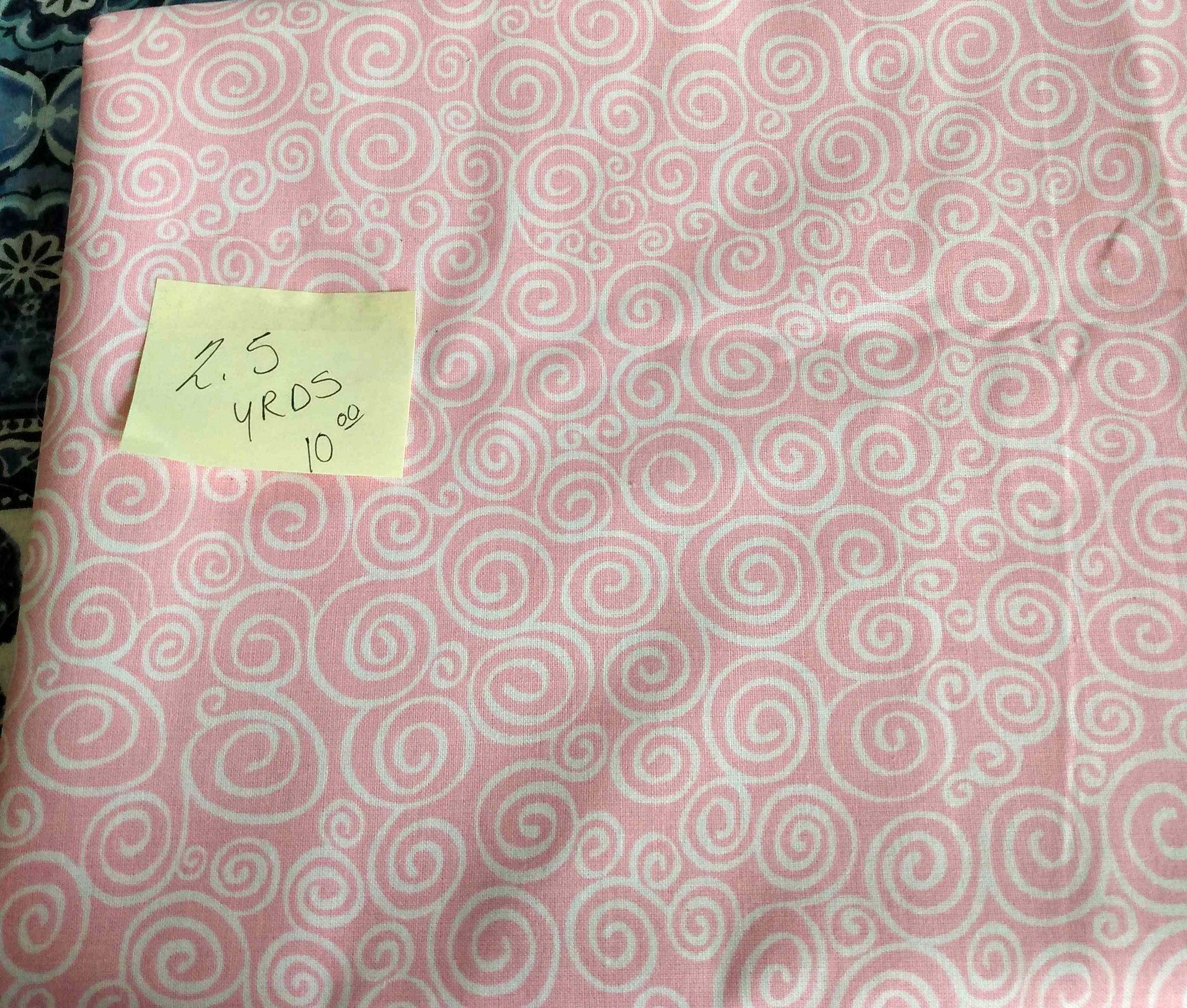 Quilting fabric for sale in Creswell, Oregon.