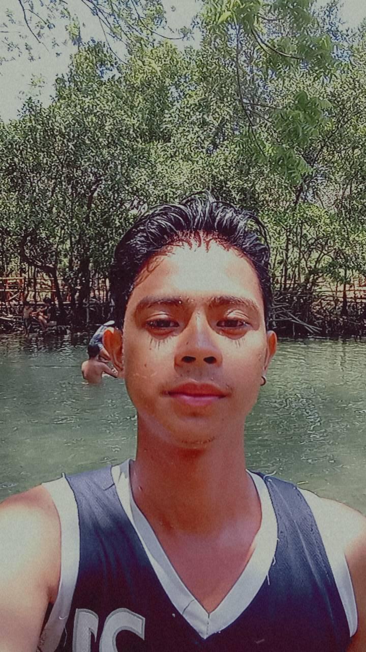 Laurence Borlaza