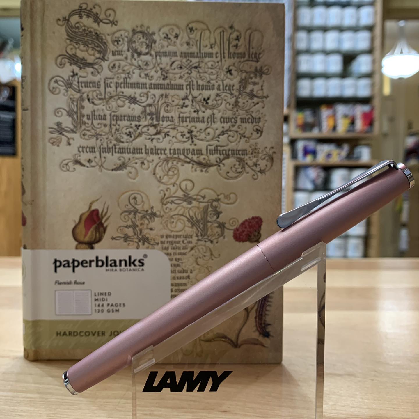 Lamy x Line Friend Brown] Just found our favorite writing muse