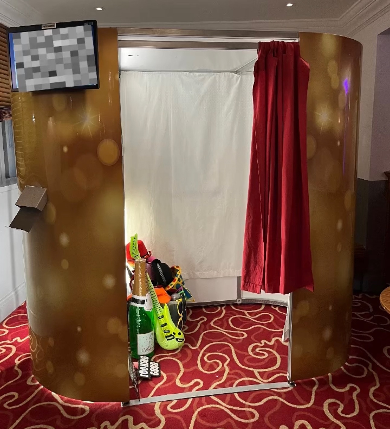 ShutterBox PhotoBooths added a... - ShutterBox PhotoBooths
