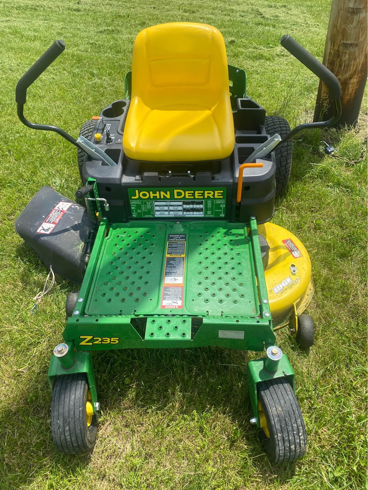 John Deere z235 zeroturn - Lawn Mowers - New Carlisle, Ohio | Facebook ...