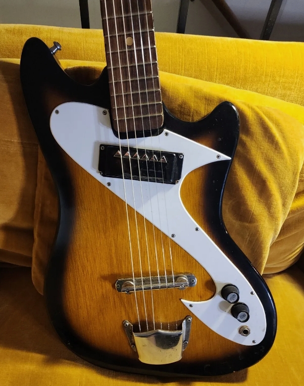 What's the value of a vintage Zenon ZES60 guitar?