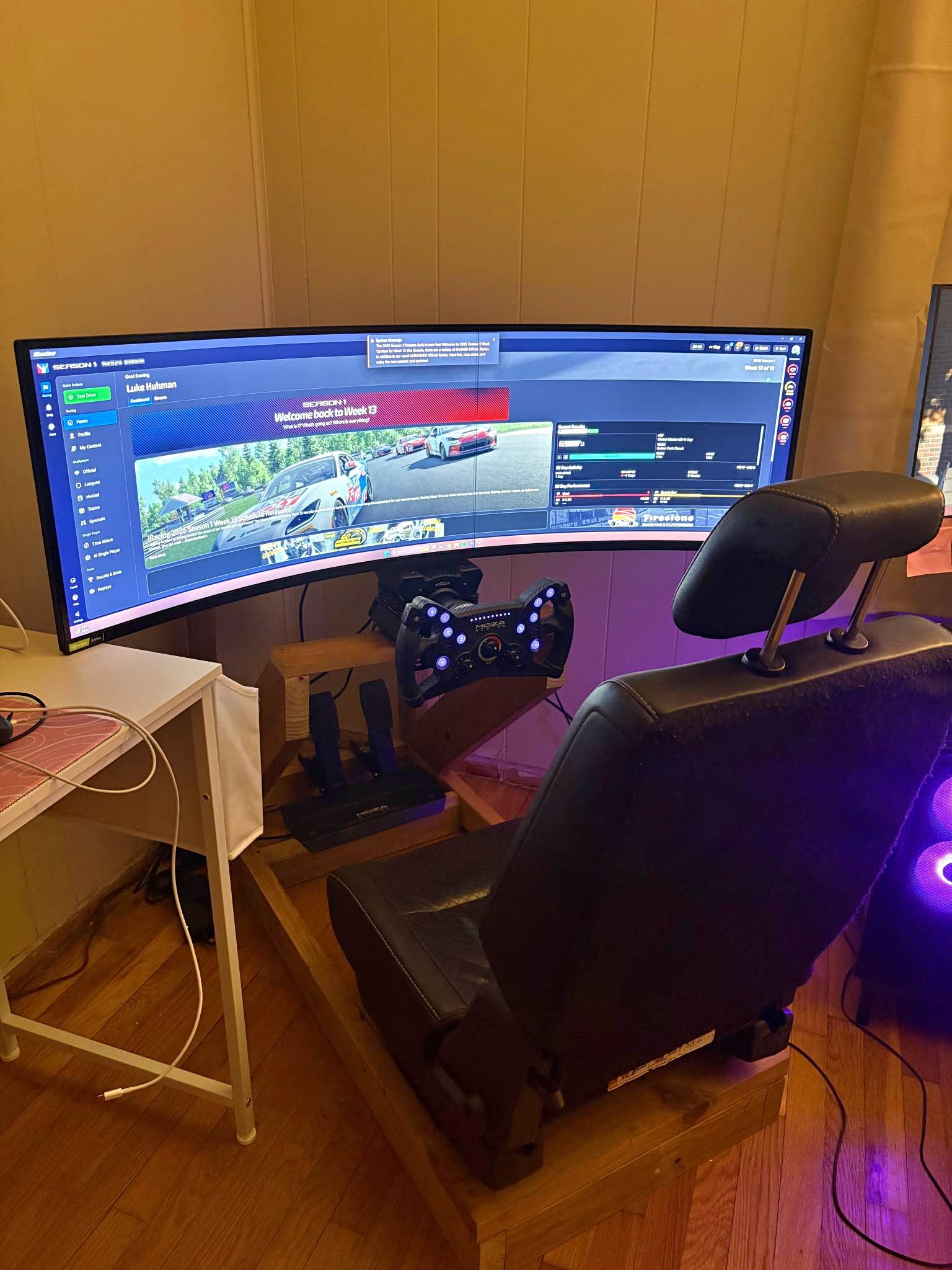 Moza R9 full sim racing setup - Monitors - Manhattan, Kansas | Facebook ...