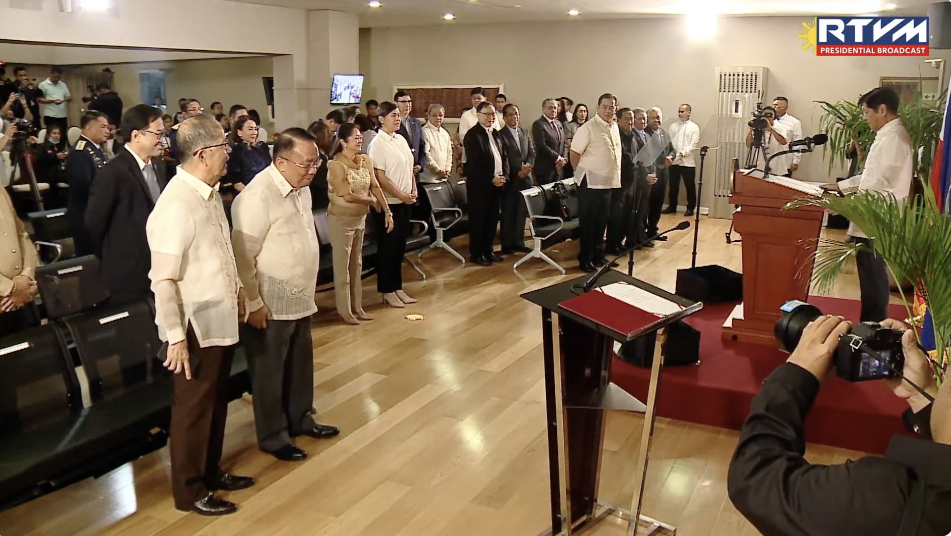 Rappler - President Ferdinand Marcos Jr. delivers departure speech ...